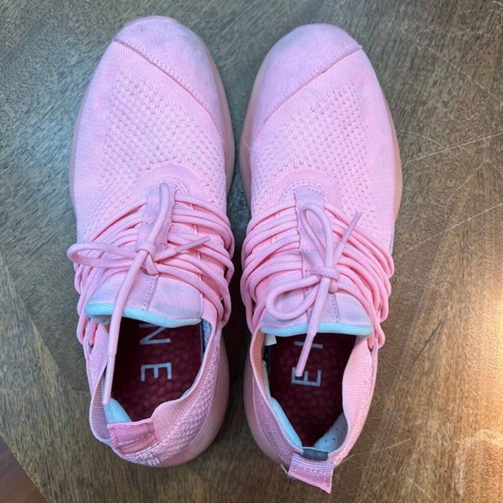 Lane Eight athletic shoes - Size 8